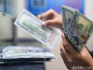 Dolar AS Kembali Menguat Dolar AS Kembali Menguat