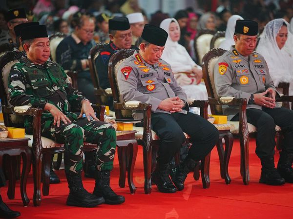 Momen Kapolri-Panglima TNI Doa Bersama Lintas Agama Sambut HUT ke-78 Bhayangkara