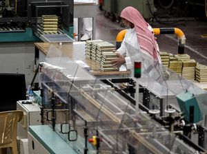 Melihat Pabrik Percetakan Al-Quran di Madinah