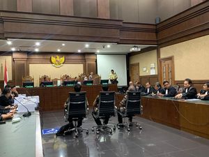 Sekjen Kementan Nonaktif Kasdi Subagyono Dituntut 6 Tahun Penjara