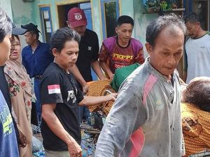 Tabung Gas Melon Meledak, 7 Warga Panumbangan Ciamis Terluka Tabung Gas Melon Meledak, 7 Warga Panumbangan Ciamis Terluka
