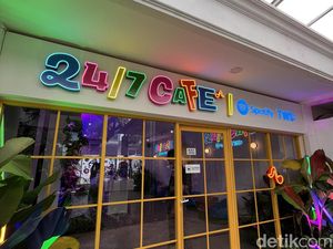 Keliling TWS 24/7 Cafe di Blok M Yuk, 42!