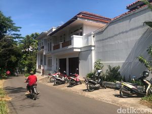 Sosok Pemilik Vila Tempat Percetakan Upal Rp22 M di Sukabumi Sosok Pemilik Vila Tempat Percetakan Upal Rp22 M di Sukabumi