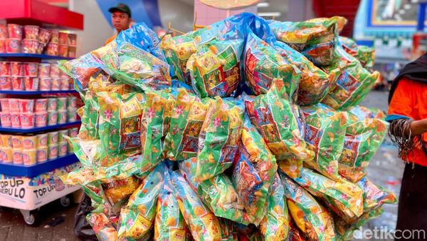 Auto Kalap! Begini Hasil Borong Aneka Ciki di PRJ 2024