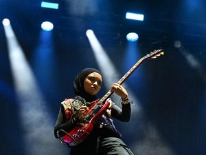 Marsya VoB, dari Garut Jadi Wanita Berpengaruh Dunia Marsya VoB, dari Garut Jadi Wanita Berpengaruh Dunia