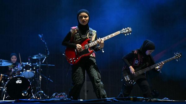 Penampilan Bersejarah Voice of Baceprot di Glastonbury