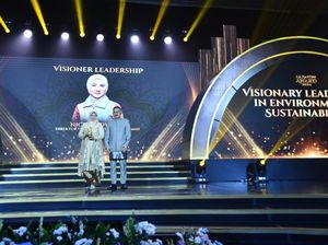 Dirut Pertamina Raih Penghargaan Pemimpin Visioner RA Kartini Awards 2024