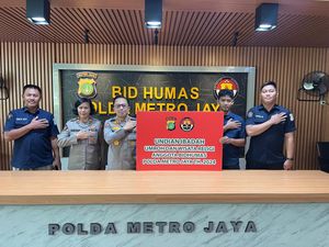 HUT Bhayangkara, Polda Metro Hadiahi 3 Personel Berprestasi Umrah Gratis