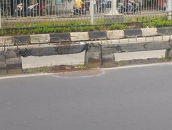 Saksi Ungkap Pemotor Tewas di Jakbar: Kepala Tertancap Besi Separator