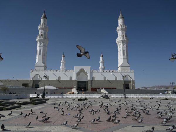 Mengunjungi Masjid Quba, Masjid Pertama yang Dibangun Rasulullah