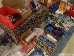 Mengurangi Sampah Plastik dengan Karya Cantik ala Olah Plastic