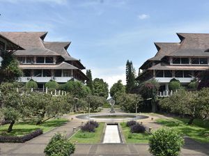 ITB Jadi Kampus dengan Dosen Terbanyak Masuk Worlds Top 2% Scientist 2024 ITB Jadi Kampus dengan Dosen Terbanyak Masuk Worlds Top 2% Scientist 2024