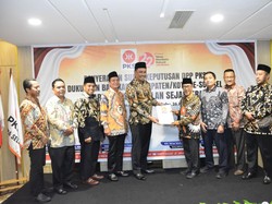 PKS Sumsel Serahkan SK untuk 5 Cakada, 13 Daerah Masih Tunggu Survei