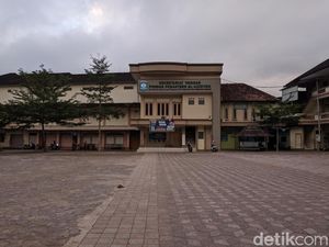 5 Fakta Pondok Pesantren: Sejarah hingga Ilmu yang Dipelajari 5 Fakta Pondok Pesantren: Sejarah hingga Ilmu yang Dipelajari