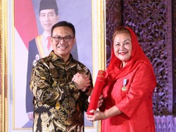 Wali Kota Semarang Raih Penghargaan Manggala Karya Kencana dari BKKBN