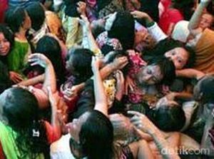 Tragedi Pilu Zakat Maut Ramadan di Kota Pasuruan Tewaskan 21 Orang Tragedi Pilu Zakat Maut Ramadan di Kota Pasuruan Tewaskan 21 Orang