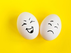 Testis Besar Sebelah, Normalkah? Ini Pesan Dokter Urologi