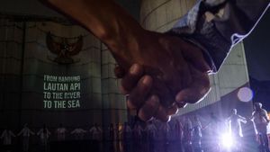 Aksi Video Mapping untuk Palestina di Bandung