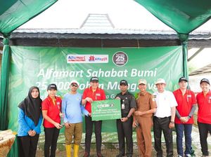 Cegah Abrasi, Alfamart Tanam 25.000 Bibit Mangrove di Muara Gembong Cegah Abrasi, Alfamart Tanam 25.000 Bibit Mangrove di Muara Gembong