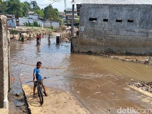 Banjir Tak Surut, Lahan Warga Cipayung Depok Mulai Didata untuk Dibebaskan