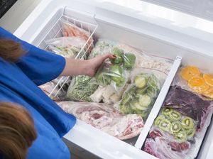 Jangan Salah Simpan, Ini 5 Makanan yang Tidak Cocok Masuk Freezer Jangan Salah Simpan, Ini 5 Makanan yang Tidak Cocok Masuk Freezer