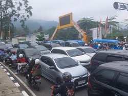 One Way Puncak Bogor Arah Jakarta Diterapkan Sore Ini, Lalin Macet