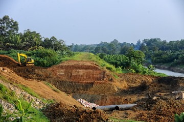 Progres  Pembangunan Tanggul Sungai Ciujung di Serang