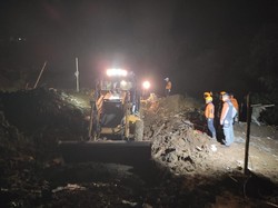 Satu Pekerja Kandang Ayam Blitar Selamat dari Timbunan Longsor, 3 Hilang