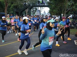 Potret Kemeriahan Mandiri Jogja Marathon, Diikuti 8.000 Pelari Potret Kemeriahan Mandiri Jogja Marathon, Diikuti 8.000 Pelari