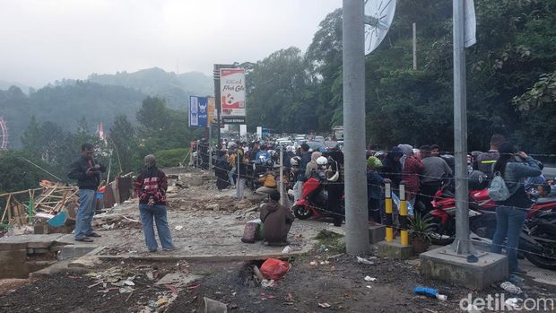 Suasana di Puncak Bogor usai penertiban kios liar. (M Sholihin/detikcom)