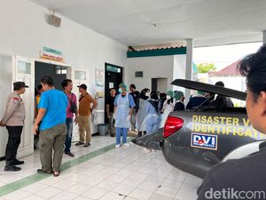 Detik-detik Warga Temukan Wanita Tewas di Kos Pati, Ada Luka di Leher Detik-detik Warga Temukan Wanita Tewas di Kos Pati, Ada Luka di Leher