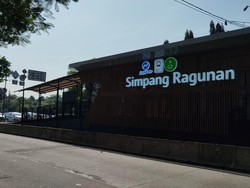 Beroperasi Lagi, Begini Wajah Halte Simpang Ragunan Usai Direvitalisasi