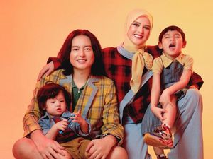 Pemotretan Terbaru Keluarga Good Looking Roger-Cut Meyriska, Bak Boneka Hidup Pemotretan Terbaru Keluarga Good Looking Roger-Cut Meyriska, Bak Boneka Hidup