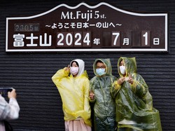 Pendakian Gunung Fuji dari Jalur Shizuoka Kini Wajib Bayar