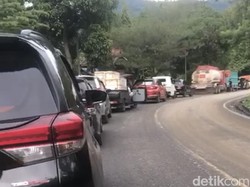 Jalan Poros Maros-Bone di Tompo Ladang Macet 3 Km Pagi Ini