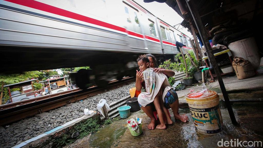 25,22 Juta Orang Indonesia Masih Miskin 25,22 Juta Orang Indonesia Masih Miskin