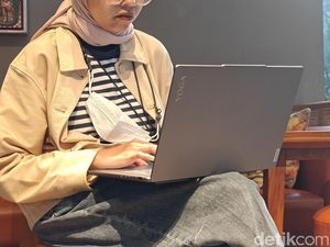 Review Lenovo Yoga Pro 7 14AHP9: Laptop Ringan & Ngebut untuk Pekerja Kreatif Review Lenovo Yoga Pro 7 14AHP9: Laptop Ringan & Ngebut untuk Pekerja Kreatif