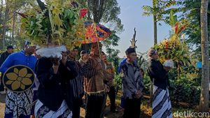 Potret Tradisi Manten Kopi Kawisari Blitar
