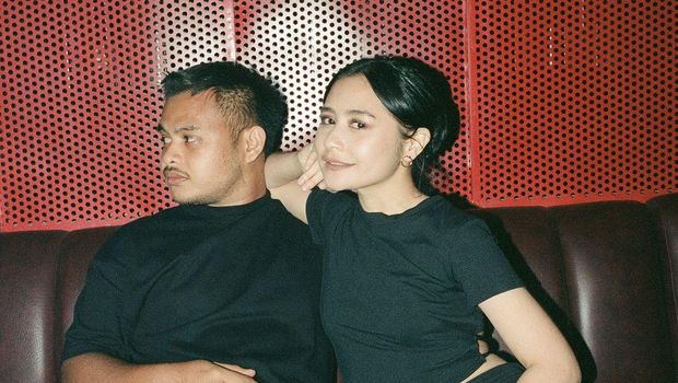 Momen Prilly Latuconsina dan Dikta