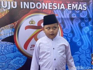 Asa Rafa, Bocah Disabilitas yang Bermimpi Jadi Imam di Masjidil Haram Asa Rafa, Bocah Disabilitas yang Bermimpi Jadi Imam di Masjidil Haram