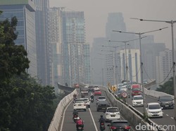 Bukan PLTU, Pemerintah Bilang Mobil-Motor Biang Kerok Polusi Udara