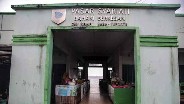 Tak Terawat, Pasar Syariah Bahari Ternate Ditinggal Pembeli dan Pedagang