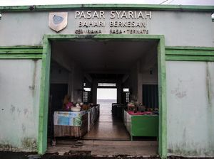 Tak Terawat, Pasar Syariah Bahari Ternate Ditinggal Pembeli dan Pedagang