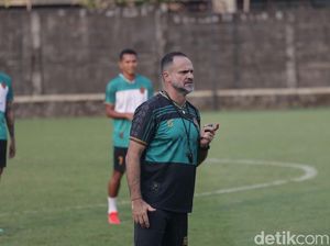 Pimpin Latihan Perdana PSS, Wagner Lopes PDKT ke Pemain