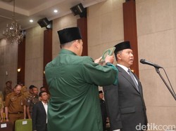 Pj Wali Kota Lantik Inspektur Dharmawan Jadi Pj Sekda Kota Bandung