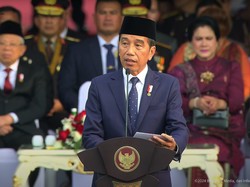 Jokowi Ungkap Tantangan Makin Rumit, Minta Polri Adaptif-Jadi Cooling System