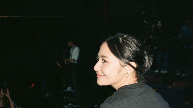 Prilly Latuconsina