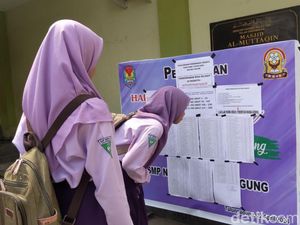 Puluhan SMP Negeri di Tulungagung Kekurangan Siswa Puluhan SMP Negeri di Tulungagung Kekurangan Siswa