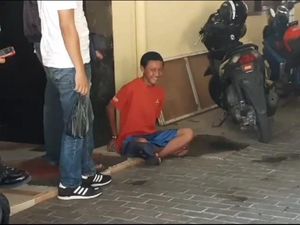 Mengacaunya Erus Pemutilasi Pria Berkumis di Garut Saat Diperiksa Mengacaunya Erus Pemutilasi Pria Berkumis di Garut Saat Diperiksa