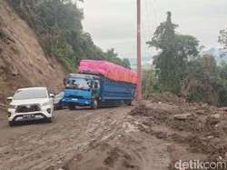 Jalan Poros Maros-Bone di Tompo Ladang Macet 4 Km gegara Truk Mogok